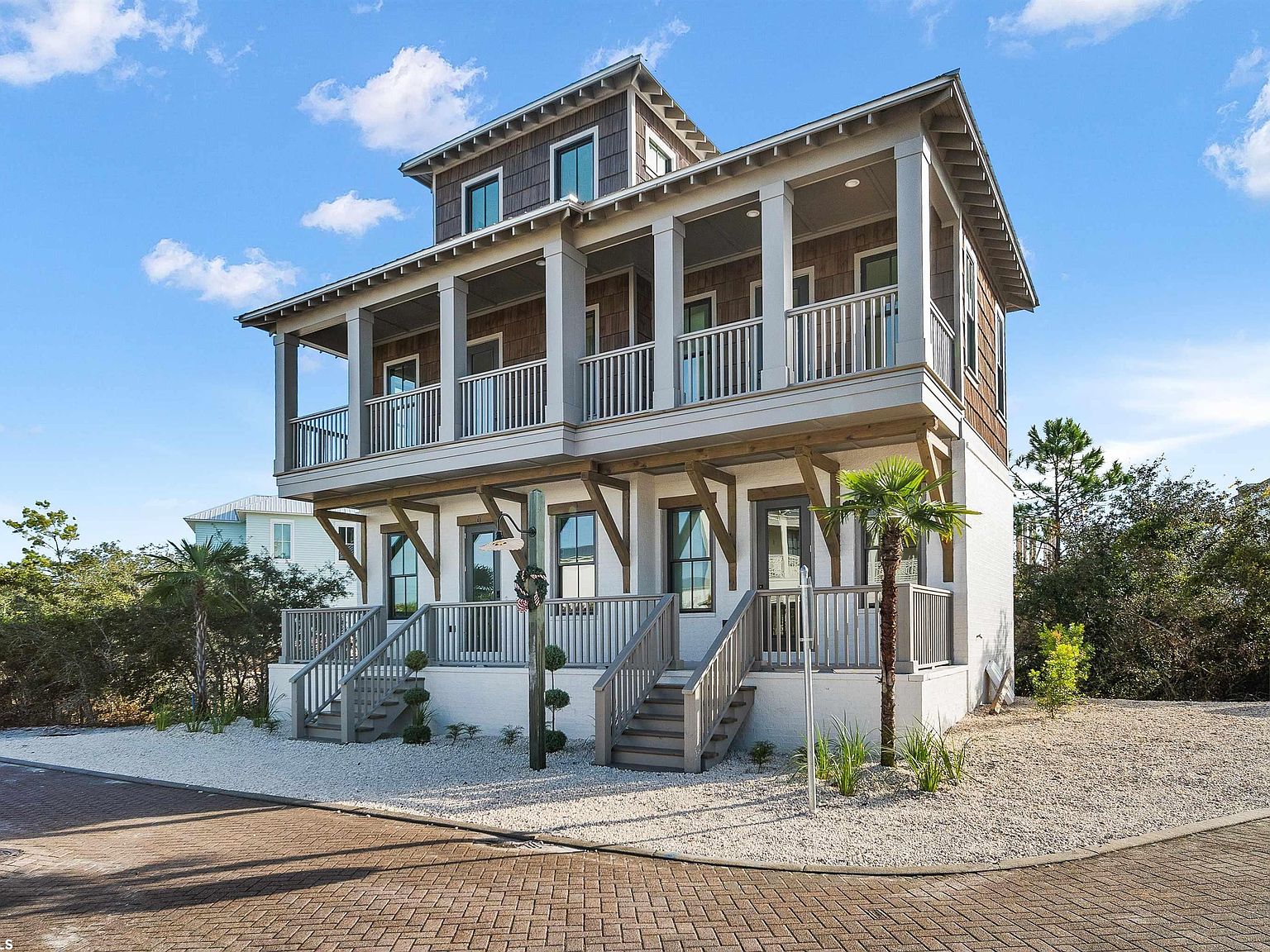Home sold with Chaunette McKinney as buyer's agent in Orange Beach Alabama
